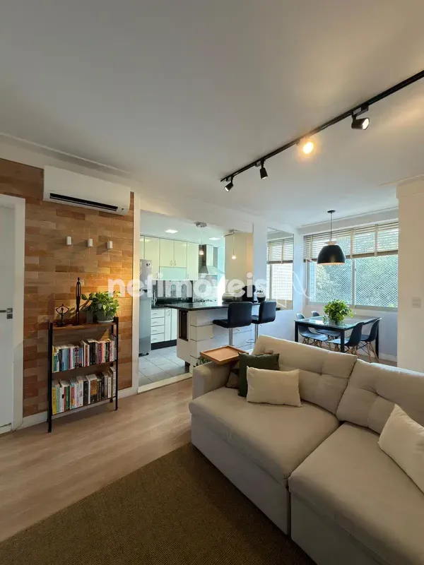 Apartamento Reformado - Vazado - Vista Livre Permanente - 2º Andar - Sudoeste - ...