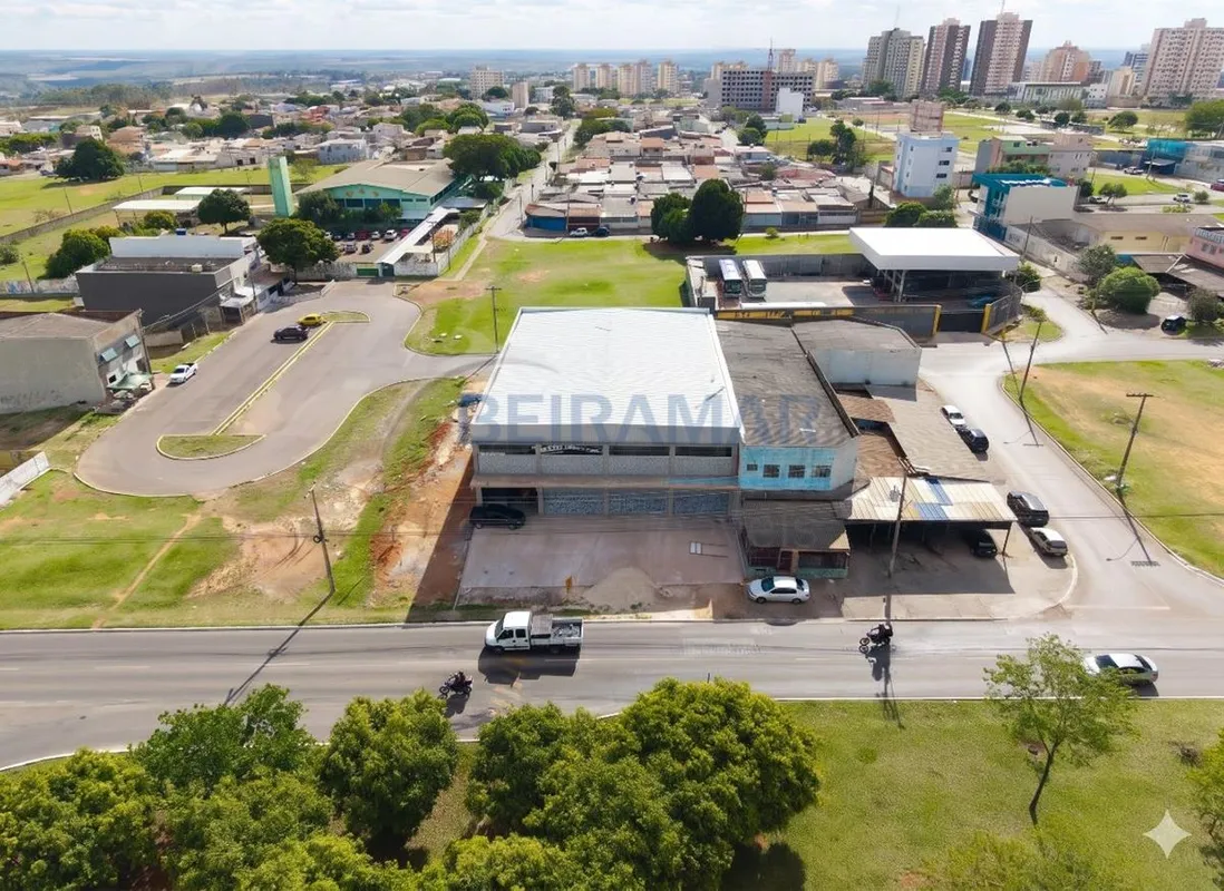 Estrutura Imponente para Grandes Operações Comerciais e LogísticasApresentamos u...