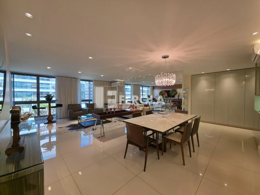 SQNW 107 APARTAMENTO DE CANTO, 171m² , 3 SUÍTES, 4 VAGAS SOLTAS, REFORMA| IMPECÁ...