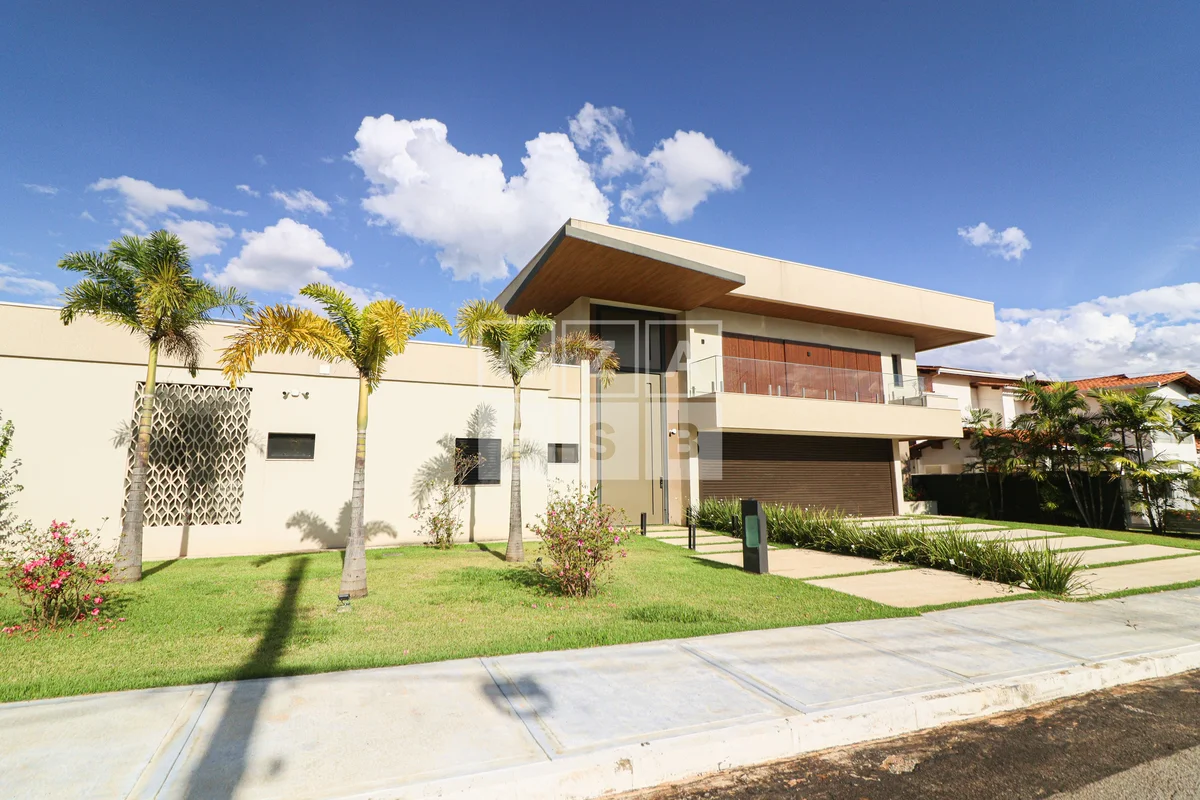 *SHIN QL 14 - ESQUINA | LAGO NORTE* Casa nova, moderna e sustentável. Um convite...