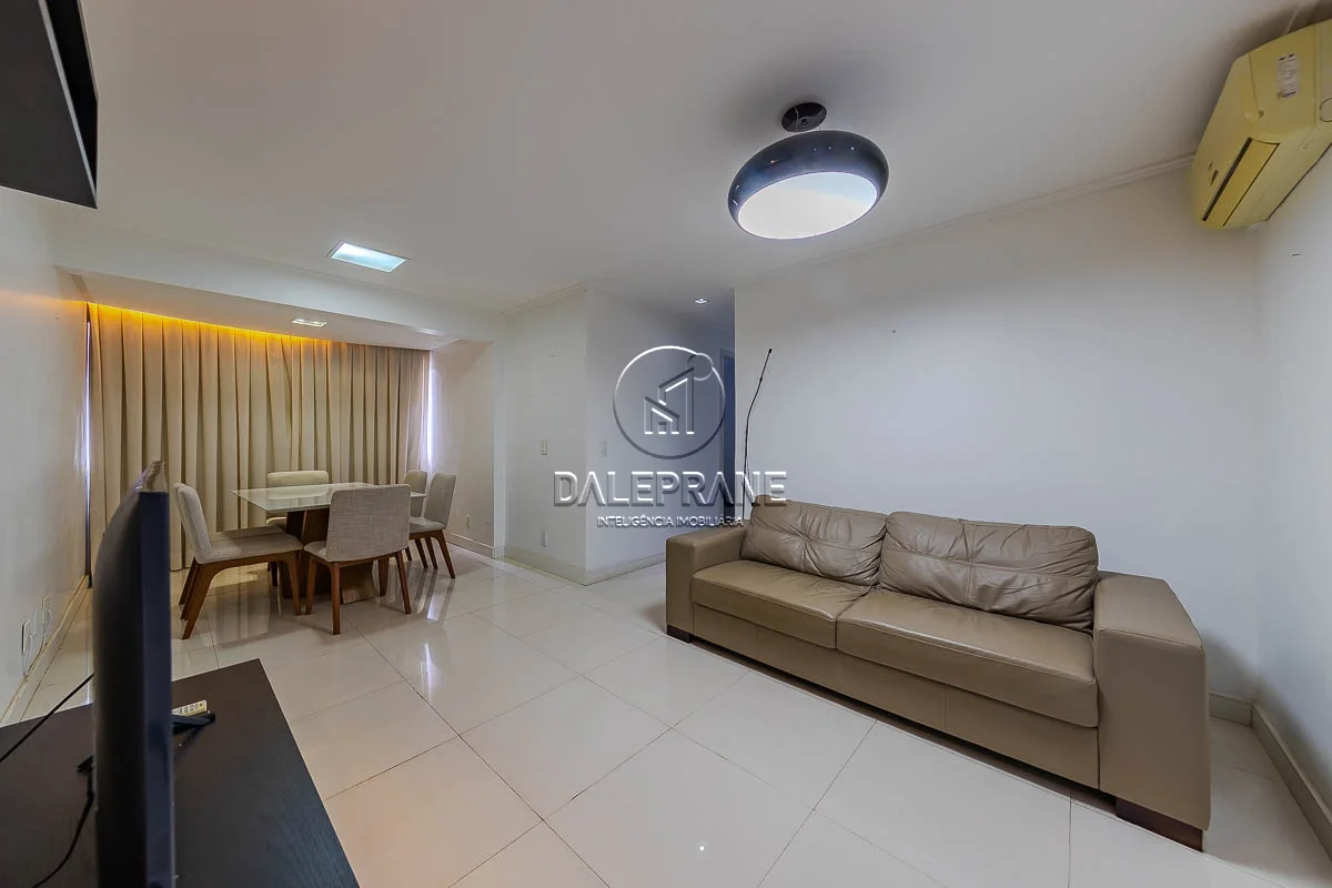 DALEPRANE INTELIGÊNCIA IMOBILIÁRIA VENDE ! "Oportunidade Única! Apartamento de C...