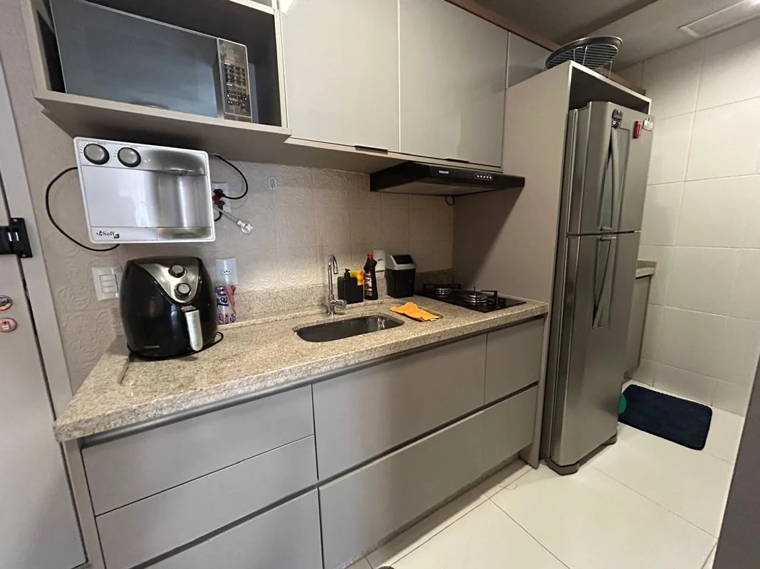 Descubra o conforto e a praticidade de morar em um apartamento mobiliado há 100m...