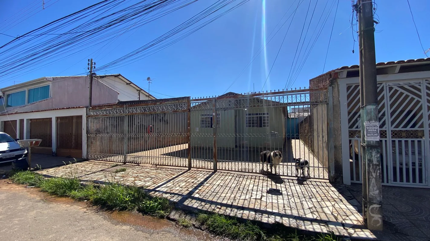  OPORTUNIDADE EM TAGUATINGA NORTE (M NORTE)! Se você procura espaço, conforto e ...