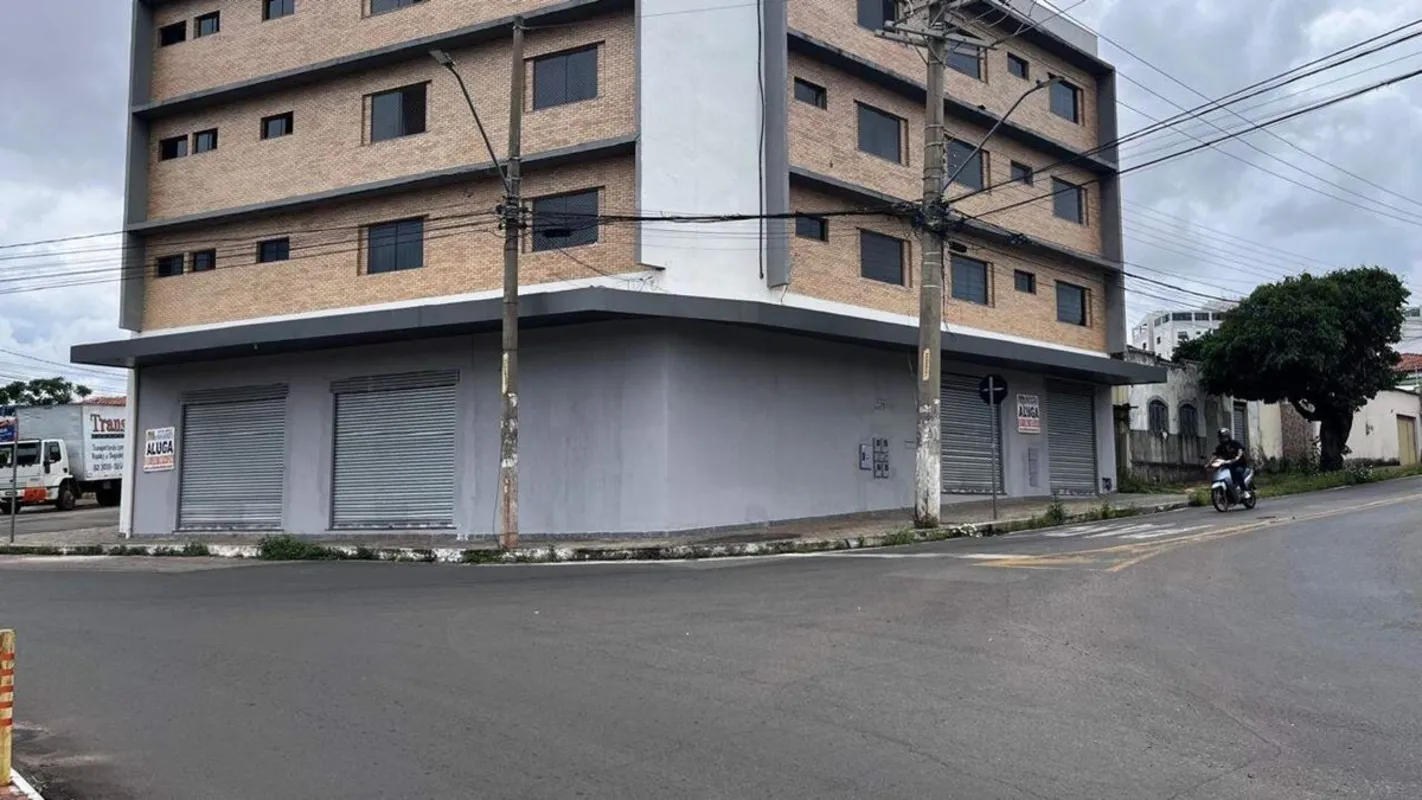 Sala comercial para aluguel, contendo 01 sala e 01 banheiro.locação e venda de i...