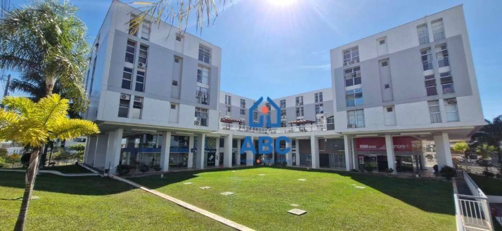 CA 02 - ED Practical EspacesApartamento Semi-Mobiliado, Andar Alto, Vista Livre,...