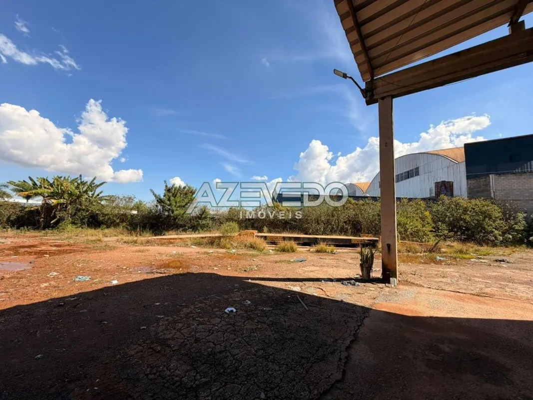 ÁREA COMERCIAL/INDUSTRIAL PARA LOCAÇÃO ? SCIA QUADRA 11 ? BRASÍLIA/DFExcelente o...