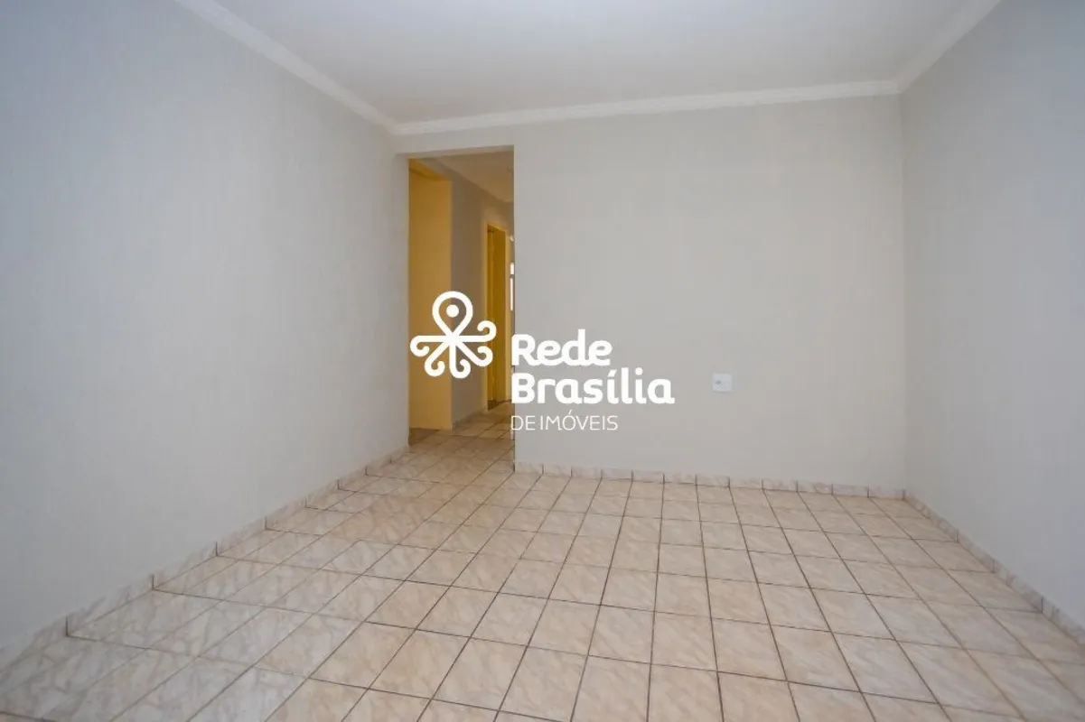 TH6804 - Qe 08 Guará, Casa Frente 03 quartos, 80m². Agende sua visita! Imóvel co...