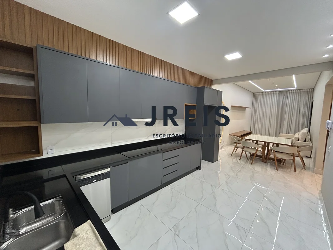 JREIS ESCRITÓRIO IMOBILIÁRIO* 3 quartos sendo uma suíte completa com ar-condicio...