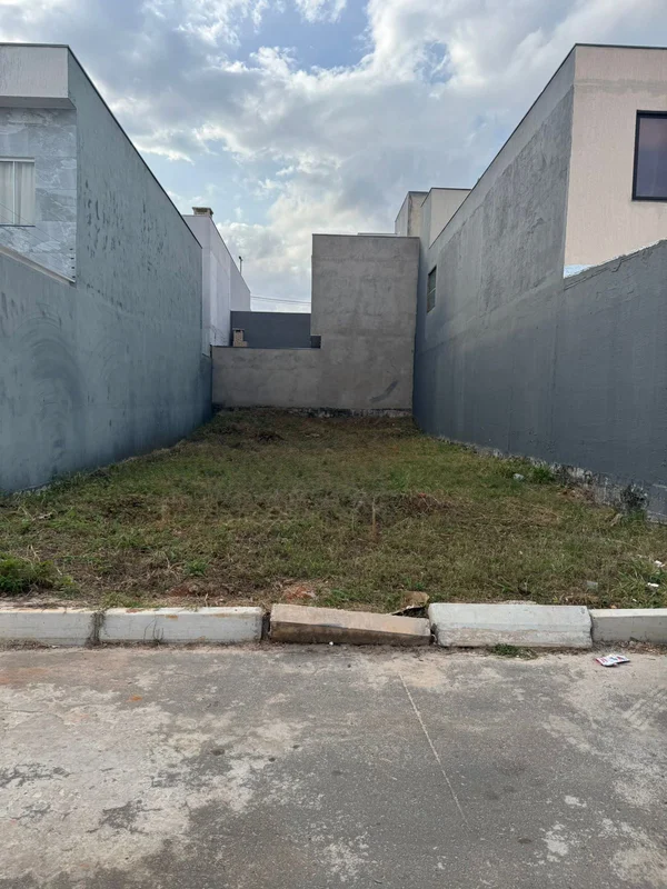 Excelente oportunidade! Lote na QE 54 do Guara II. Região super valorizada e per...