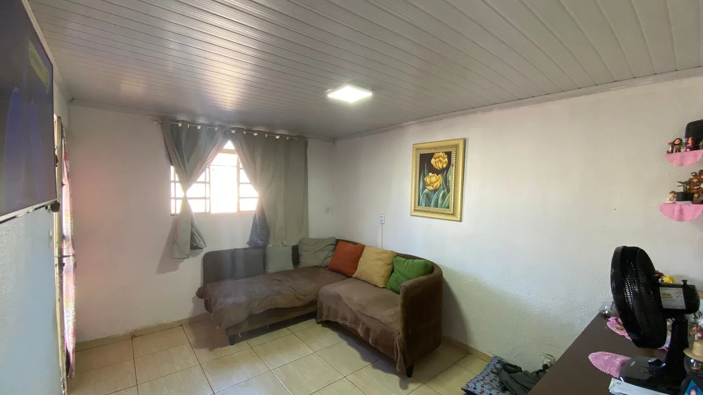 QNM 36 M NORTE CASA 3QTS, SALA, BANHEIRO, COZINHA, ÁREA DE SERVIÇO E GARAGEM PAR...