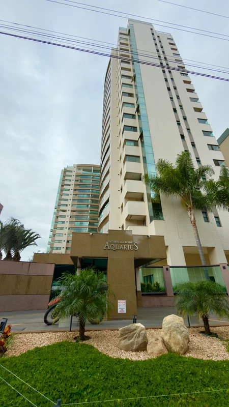 Já imaginou morar em uma cobertura que parece um resort particular?Apresentamos ...