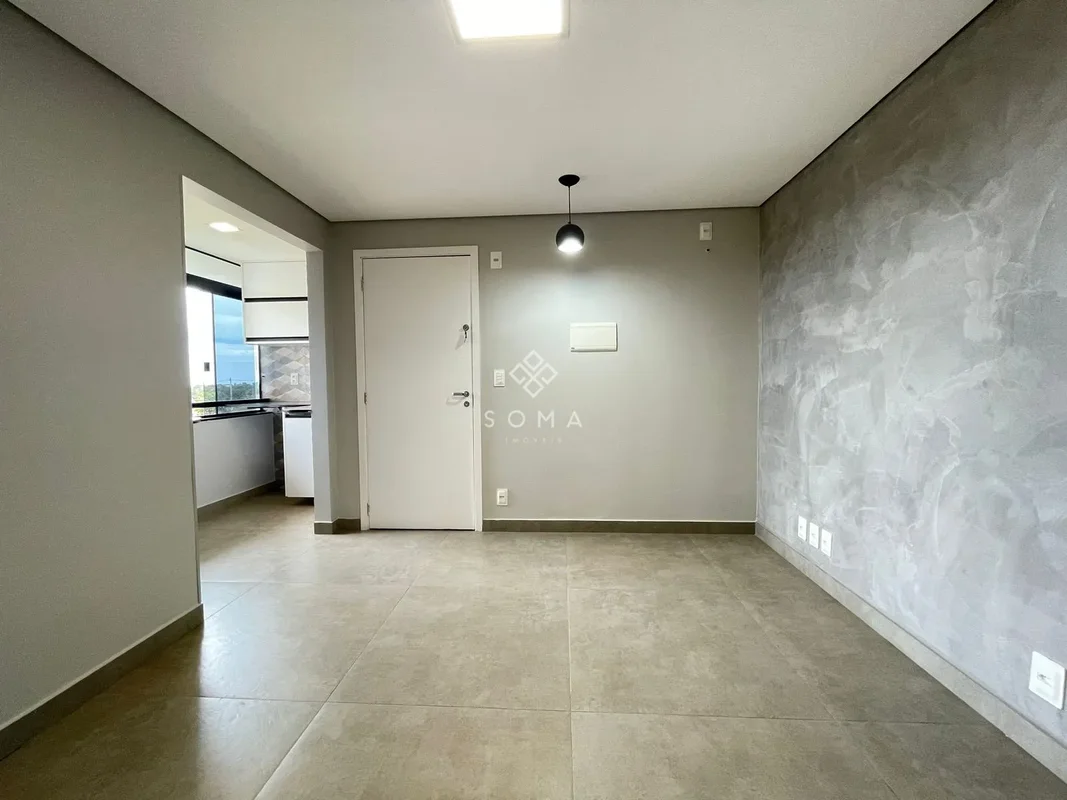 CARACTERÍSTICAS DO IMÓVEL: - 01 Sala - 02 Quartos, com armários planejado - 01 C...