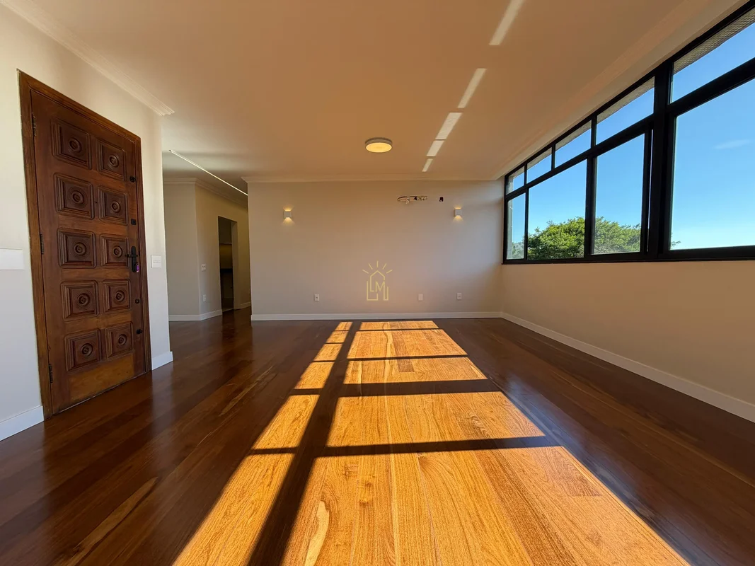 SQS 311 | 145m² | REFORMADO E DESOCUPADOApartamento reformado, com ambientes amp...