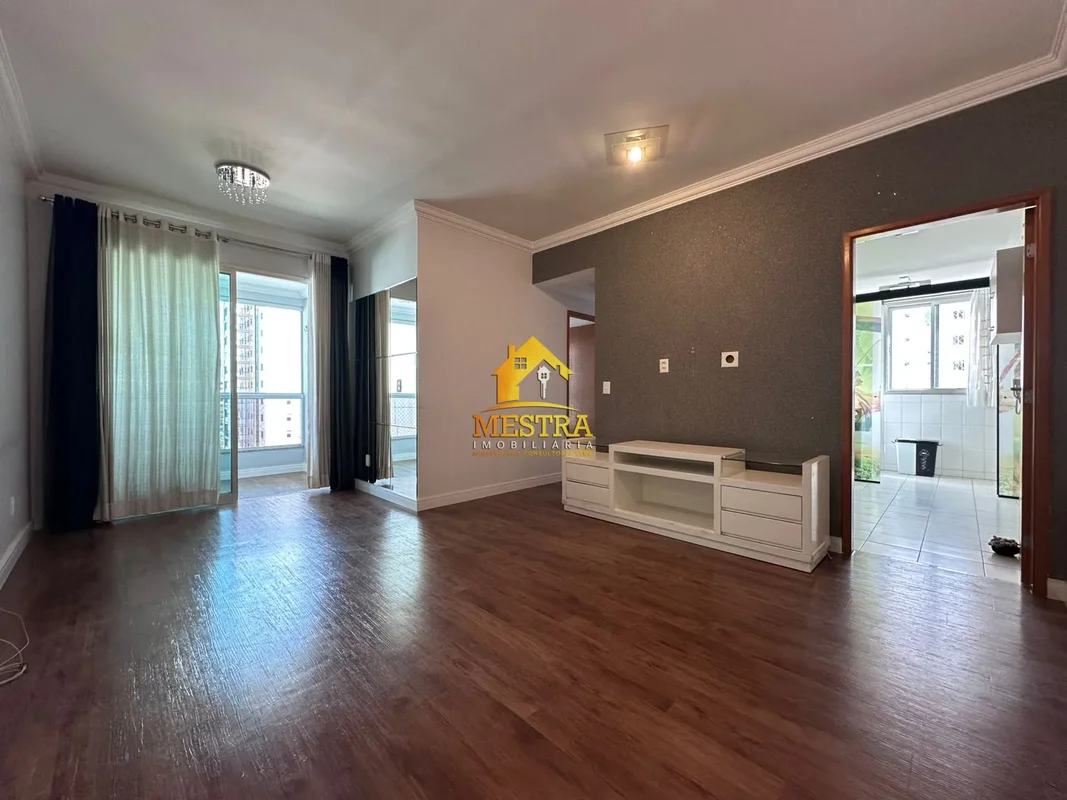 Tiê Residencial - 3 Quartos, Reformado, Desocupado, 2 Vagas - Águas ClarasAparta...
