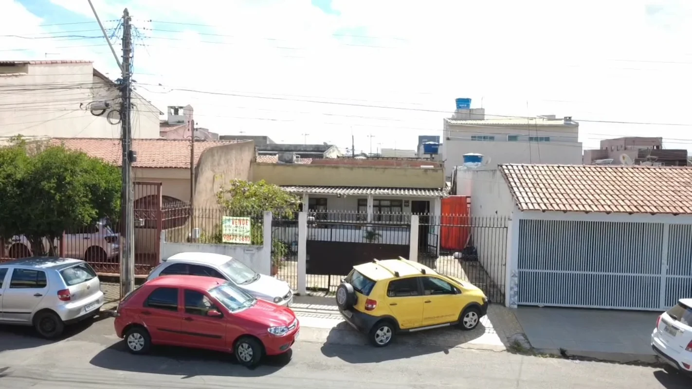 Excelente oportunidade em Taguatinga Norte: casa padrão de 2 dormitórios, com 3 ...
