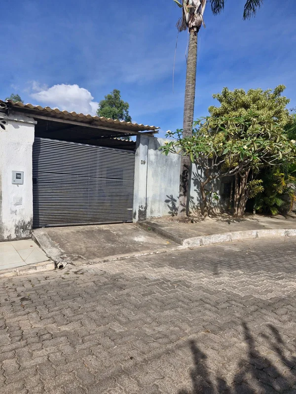Vendo casa de 2 quartos no kanegae riacho fundo 1 no melhor condomínio da região...