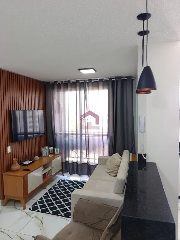 Fernandes & Coelho Imóveis apresenta excelente apartamento de 55m² no Reserva do...