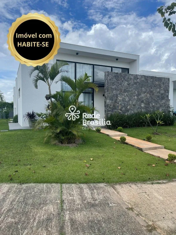 Belíssima casa!Aceita Financiamento com Habite-se. , Avalia permuta de menor val...