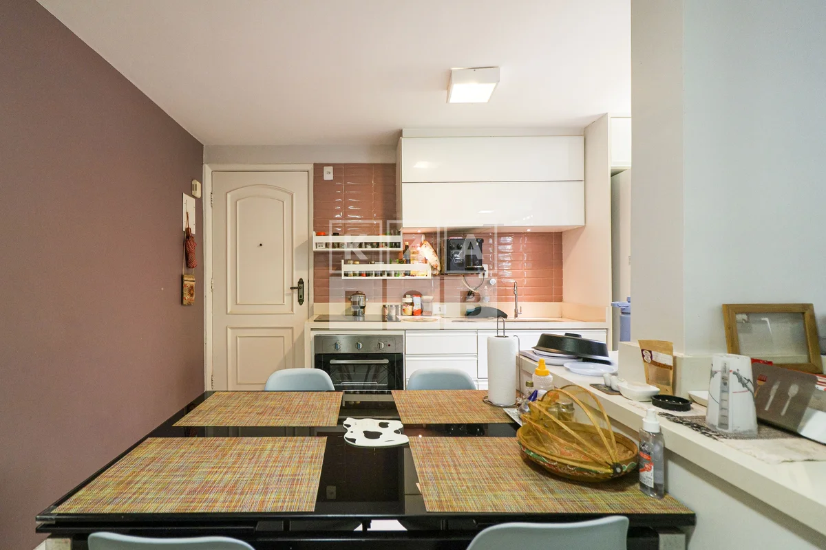 SQS 412 | 90m² | 3 quartos (1 suíte) | ReformadoApartamento totalmente reformado...