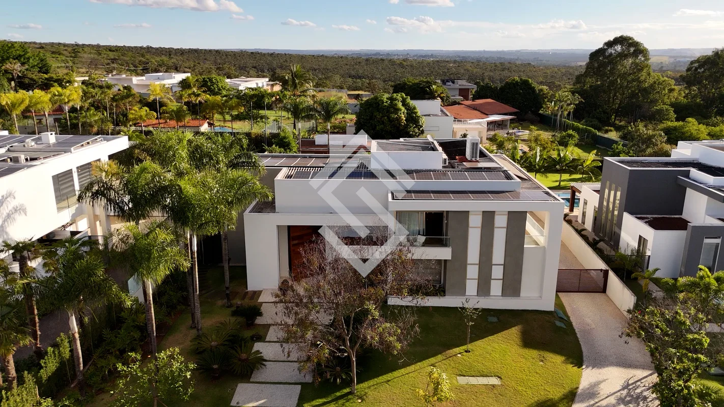 Tadeu Santiago Consultor Imobiliário - CRECI: 9056/DF, vende excelente casa em c...