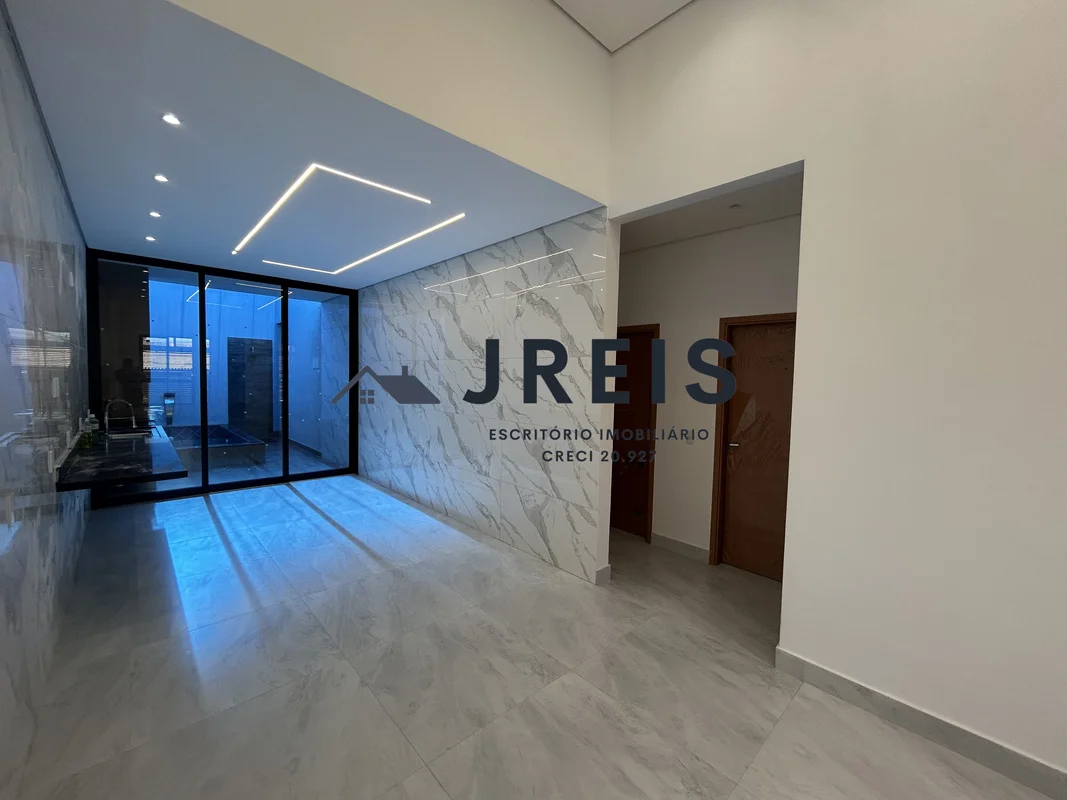 JREIS ESCRITÓRIO IMOBILIÁRIO -imóvel sendo:* 3 quartos sendo uma suíte com close...