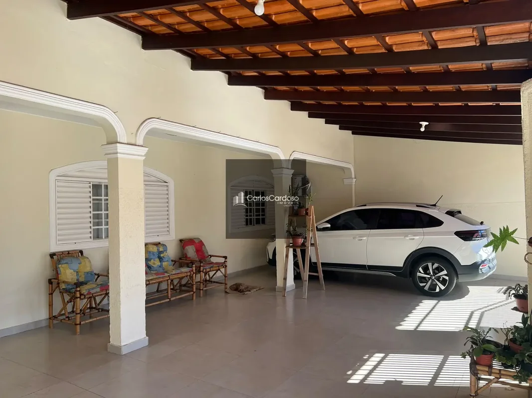  Excelente casa 6 quartos, sendo 3 suítes, e 4 vagas de garagem, combinando prat...