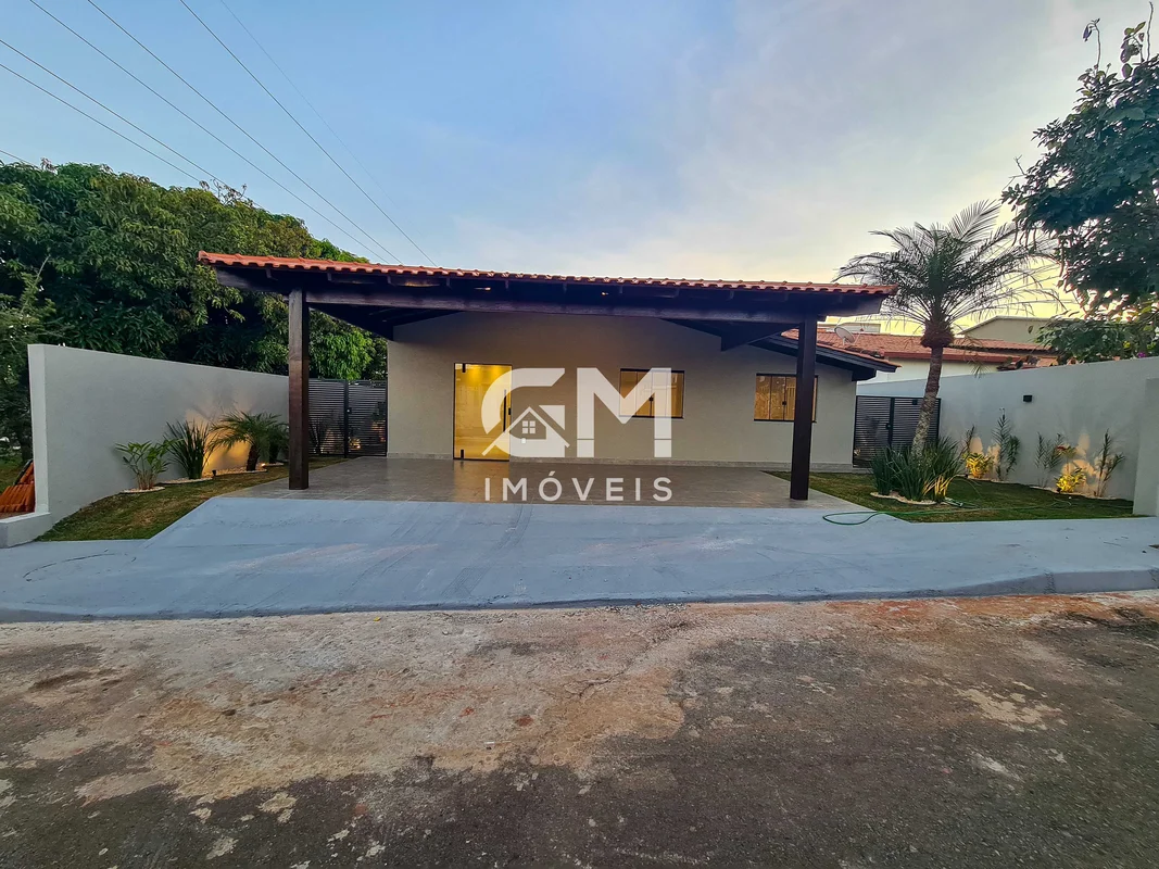 GM IMÓVEIS, VENDE CASA REFORMADA MODERNA CONDOMINIO JARDIM EUROPA I Característi...