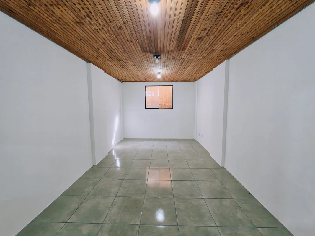 Apresentamos um espaço comercial estrategicamente localizado no coração da capit...