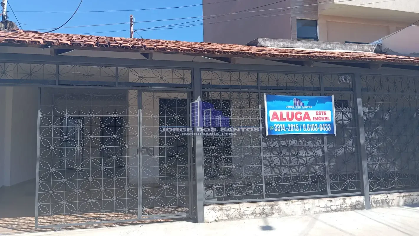 Excelente Casa na QNM 21 Imóvel amplo, confortável e pronto para morar! Caracter...