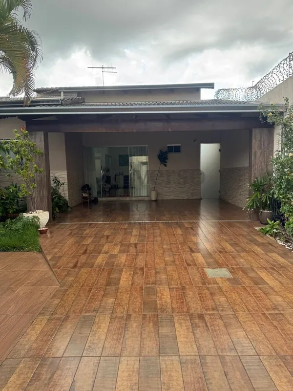 Esta é a oportunidade que você estava procurando! Casa de alto padrão à venda no...