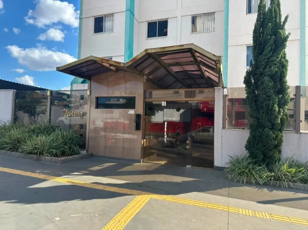 Apartamento para locação no Edifício Neblina, na Rua C-152, abaixo da Avenida T-...