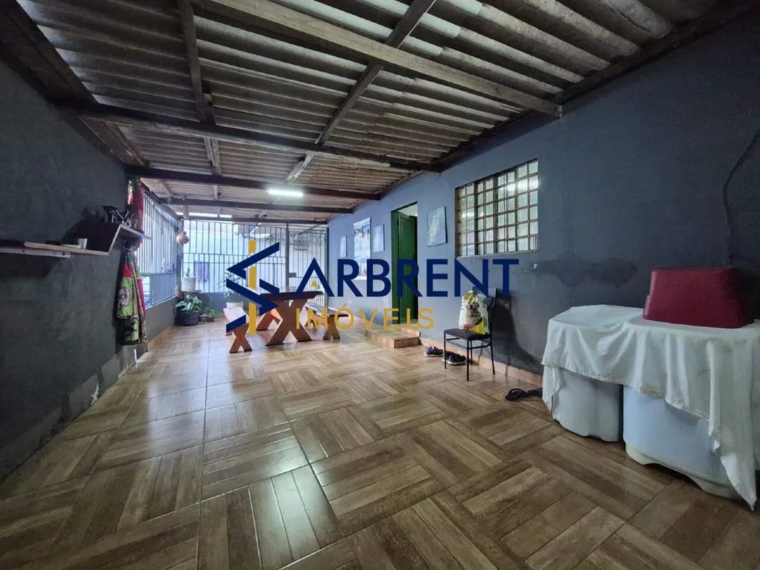 ARBRENT IMÓVEIS VENDE Casa na rua 15, entre rua 8 e rua 10 - Vicente Pires Valor...