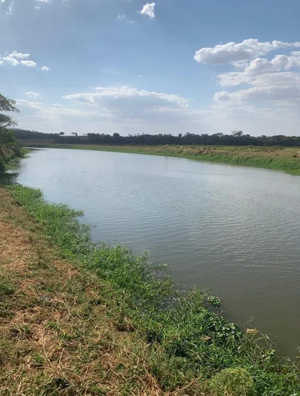 Chácara a venda, no Rochedo 85km de Goiânia. 2.000m², 600mil, ? Area total 2mil,...