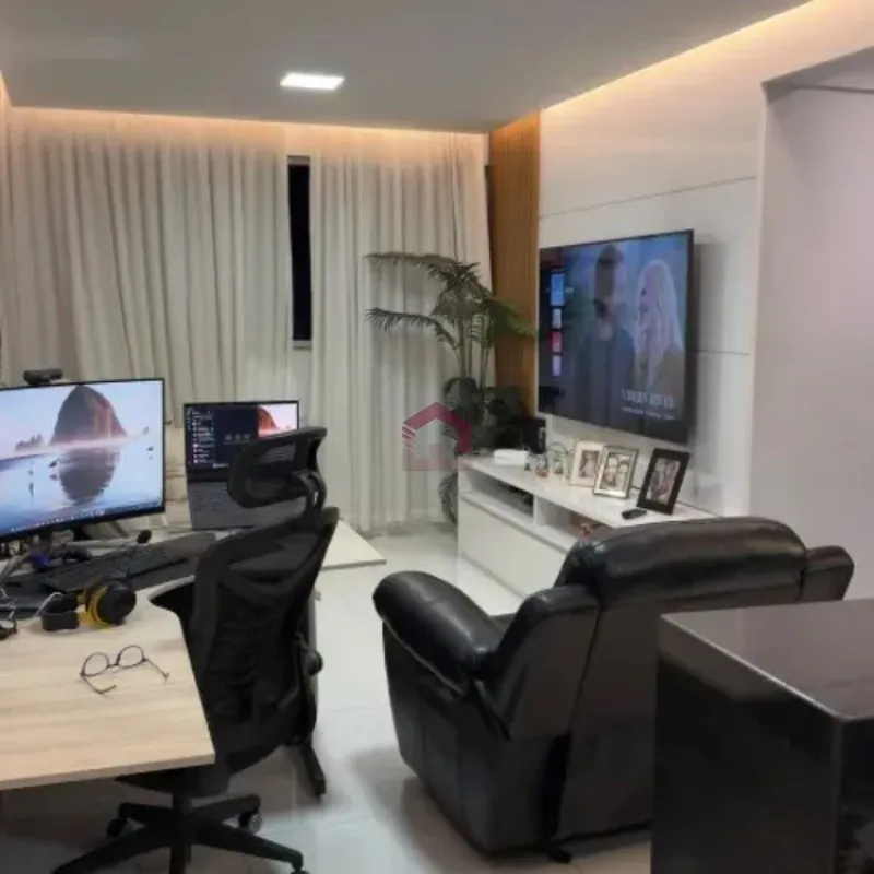 Fernandes & Coelho Imóveis apresenta este excelente apartamento no Residencial I...