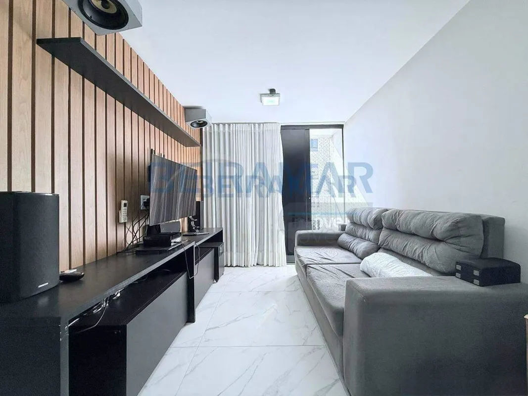 Este excelente apartamento de 60m² oferece uma estrutura impecável e totalmente ...