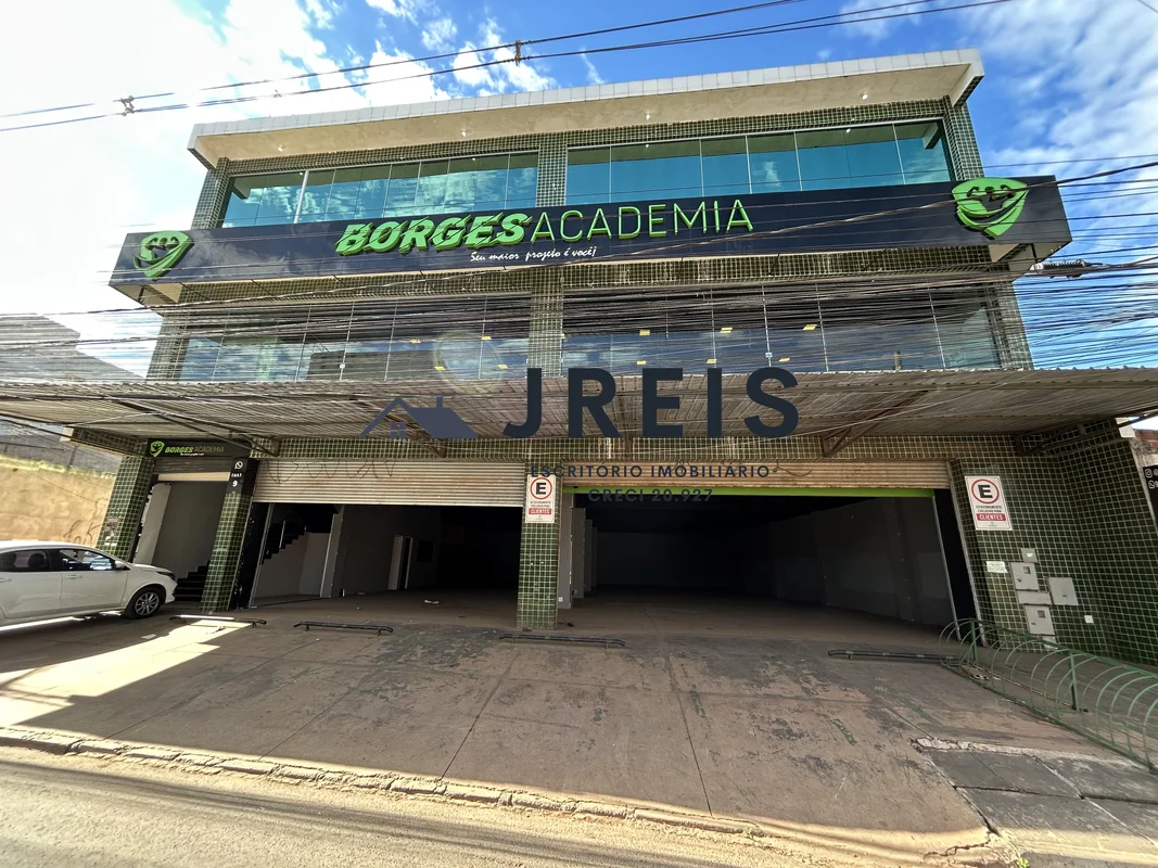 JREIS ESCRITÓRIO IMOBILIÁRIOLocalização:O imóvel está situado na Avenida Vitória...