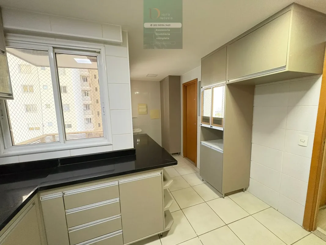 3 Quartos – Península – Armários – Andar AltoPenínsula Lazer e Urbanismo, ao lad...