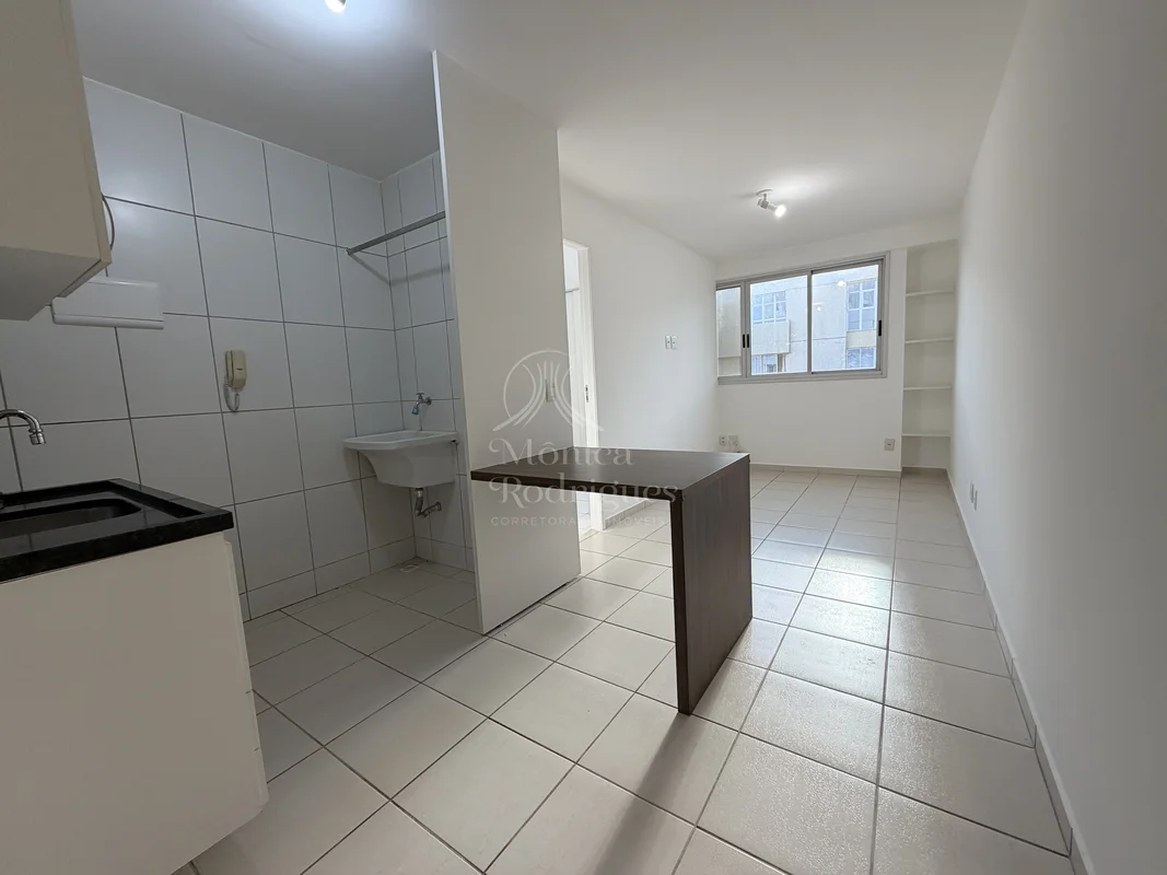 Ótimo 01 Quarto c/ Armários | Aceita Financiamento e FGTS | Pronto p/ AIRBNB- An...