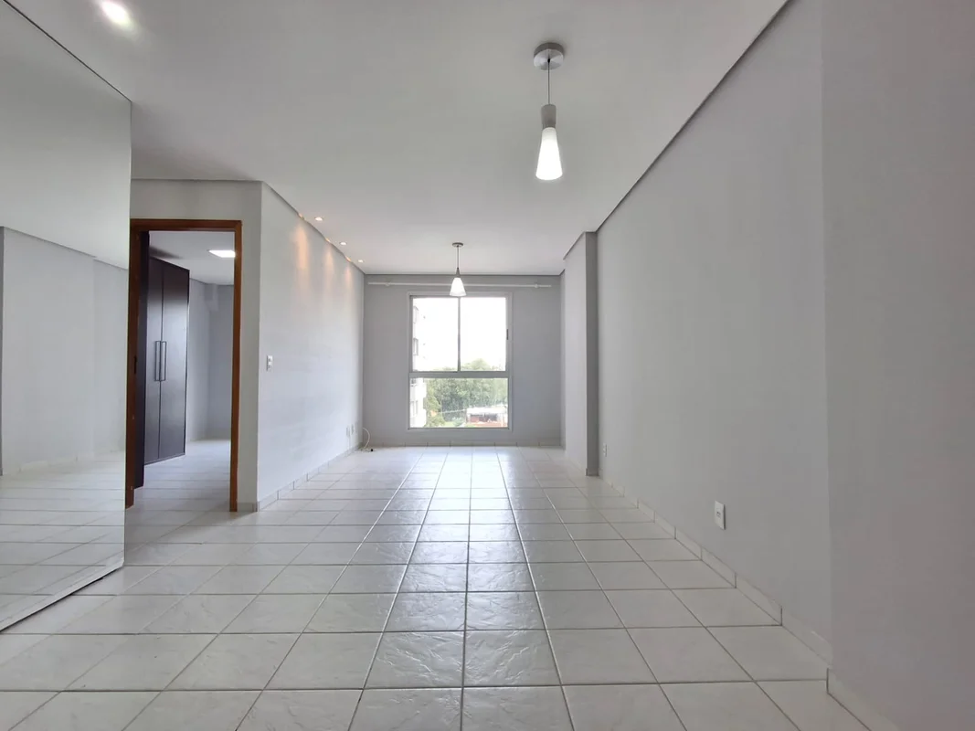 Ed. REAL FLAT, ótima localização!!!A Top Imobiliária disponibiliza para locação,...