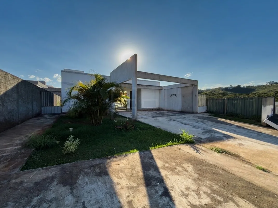 Casa de 190 m² com 2 quartos no Jardim Botânico e 663m² de terreno à venda | Esc...