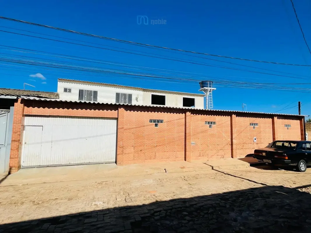 Vendo excelente Casa atrás do DETRAN do Gama.Lote de 800m², OPORTUNIDADE UNICA!I...