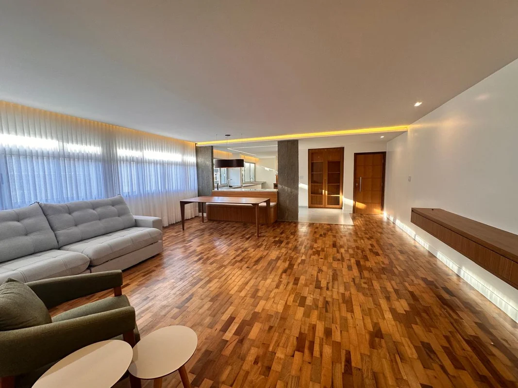 APARTAMENTO À VENDA | 120m² | REFORMA IMPECÁVEL | DESIGN, CONFORTO E EXCLUSIVIDA...