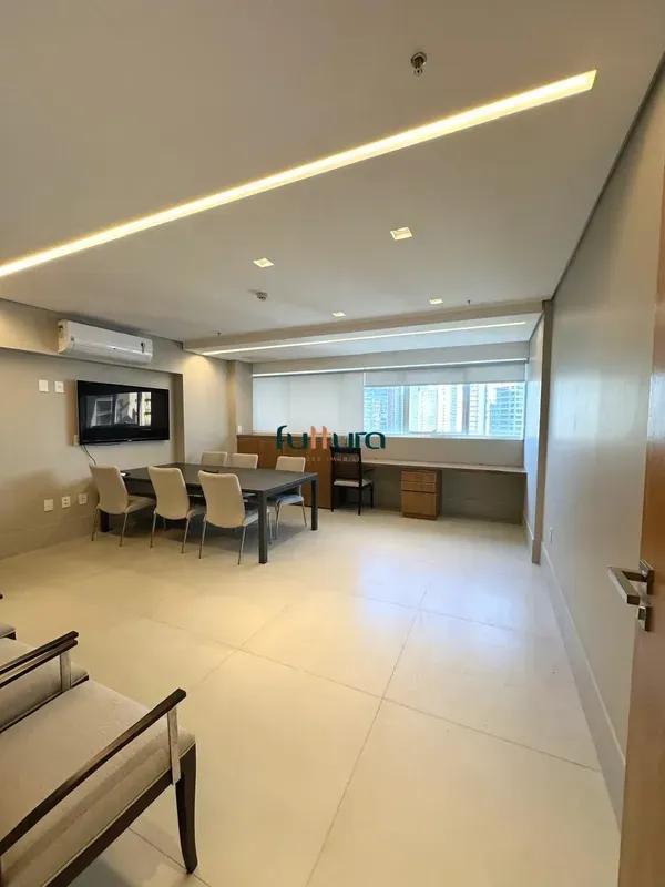 Excelente sala comercial no Edifício Flamboyant Park Business, com 43,44 m² de á...