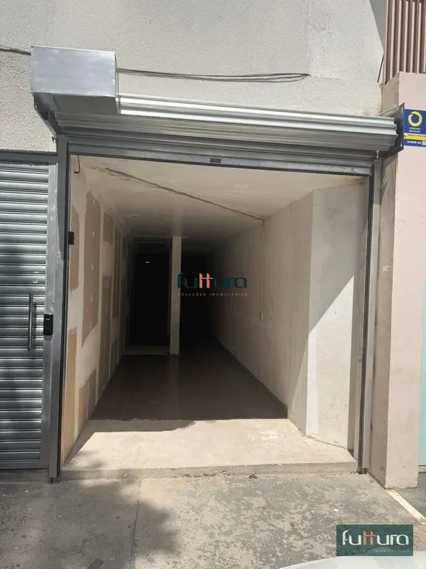 Excelente loja comercial com 216 m² para locação no coração do Setor MaristaLoja...