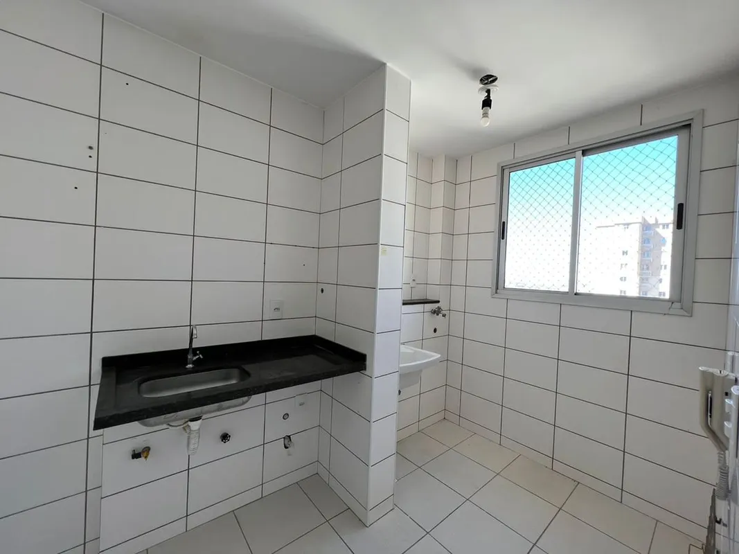 APARTAMENTO COM 02 QUARTOS, SALA, COZINHA, BANHEIRO, ÁREA DE SERVIÇO, 58m2, 02 V...