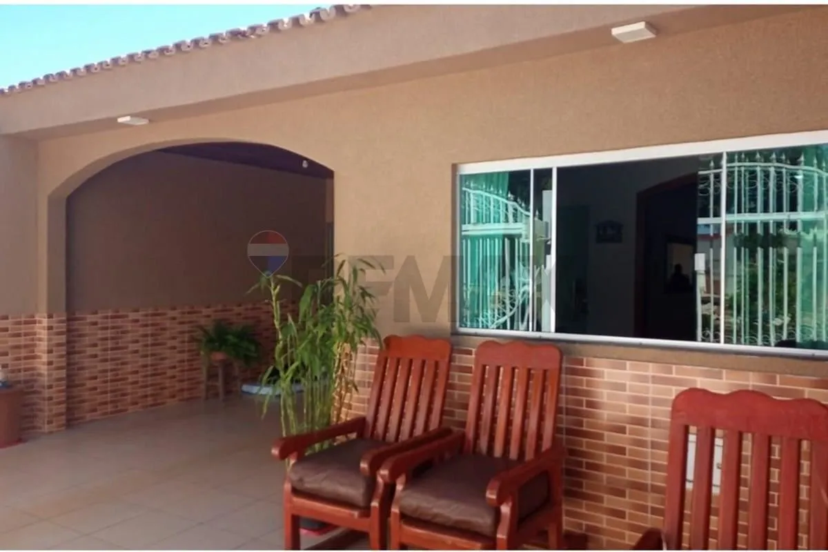 CASA À VENDA COM 2 QUARTOS QR 433 CONJ. 06, SAMAMBAIA TODA FORRADA E PRONTA PARA...