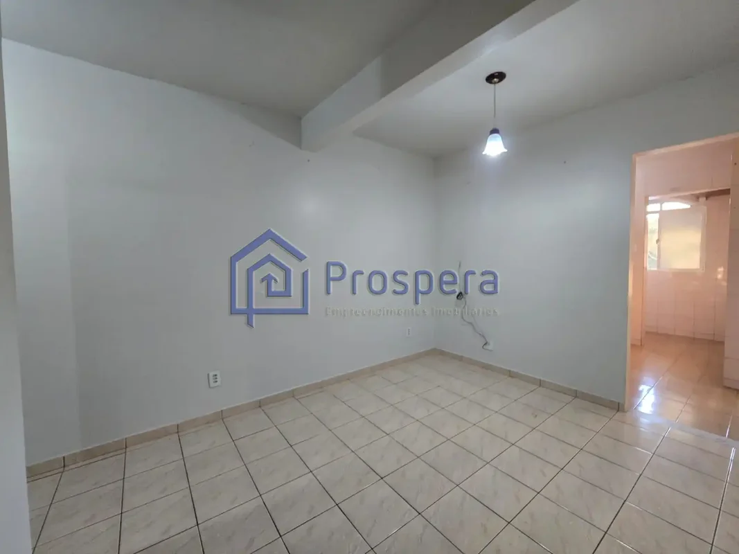  OPORTUNIDADE DE LOCAÇÃO – APARTAMENTO DE FRENTE (1º ANDAR)Ao lado da Comando Au...