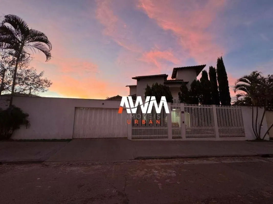 CASA COM LAZER COMPLETO E EXCELENTE LOCALIZAÇÃO4 quartos, sendo 2 suítesCloset n...