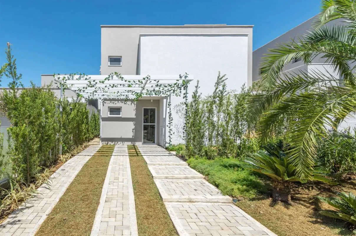 Sobrado de 150 mÂ² em terreno de 261,53 mÂ², com 04 quartos, sendo 03 suÃ­tes, a...