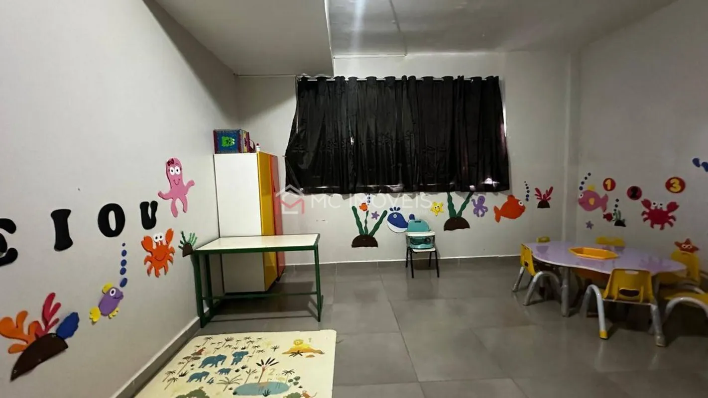Colégio à Venda na QS 104 Conjunto 03 | 3 Pavimentos | Estrutura Completa | Capa...